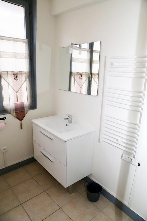 Appartement Moderne องเฟลอร์ ภายนอก รูปภาพ